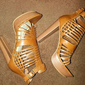 Woven Platform Sandel